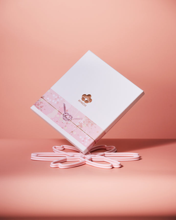 MYMICHI 櫻花墊 [日系精緻禮盒套組] 🌸 安全收納、全面守護，廚房鍋具的完美守護者 | 無雙酚A (BPA-Free)， 通過SGS認證及FDA標準，食品級安全與耐用可靠